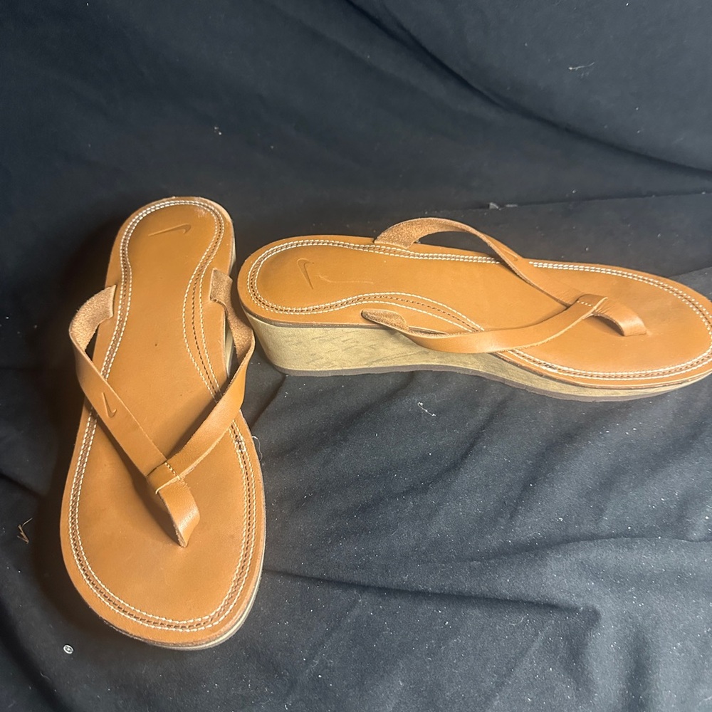Tan Women's Nike wedge sandals-size L-#424 - Picture 2 of 2